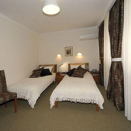 Hotel Kandilj 3*